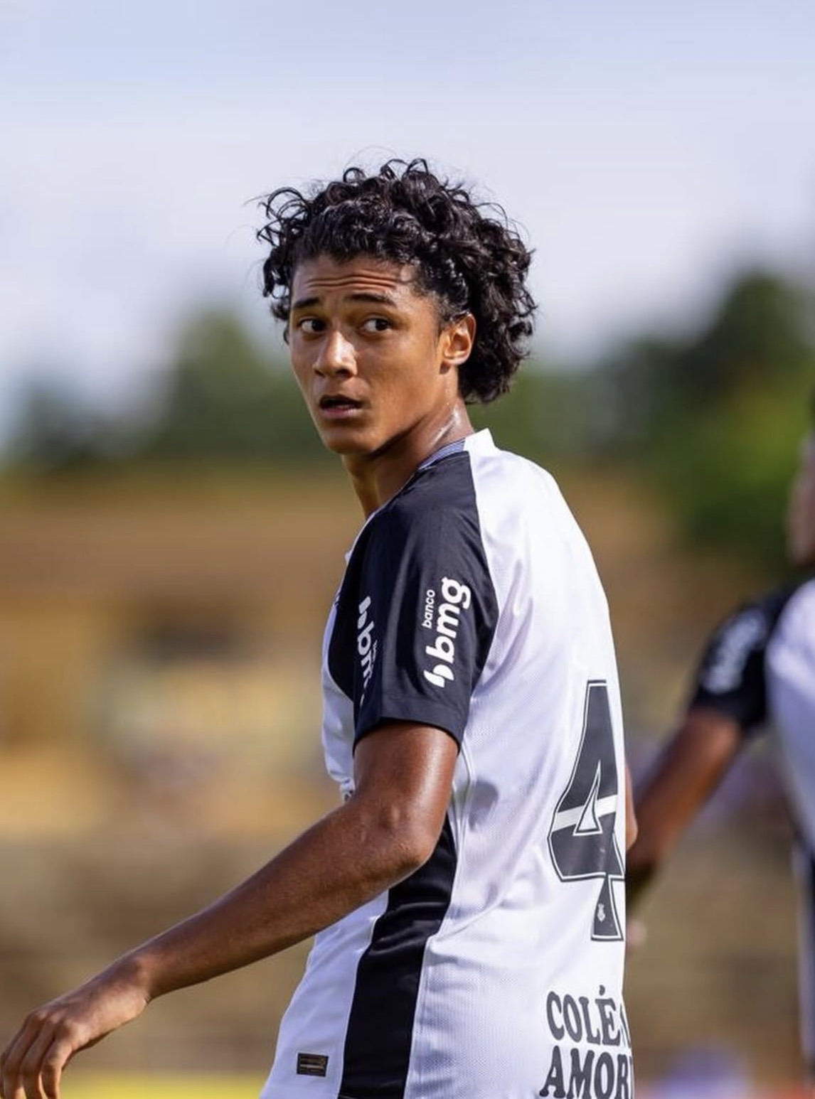 Corinthians chama Iago Machado e Guilherme Pires para treinar no profissional